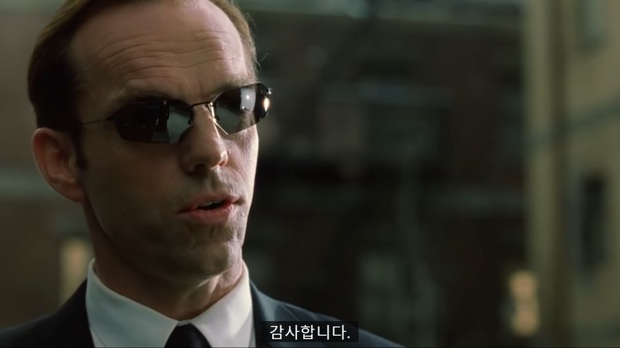 네오와 담소를 나누는 스미스 요원_6.png