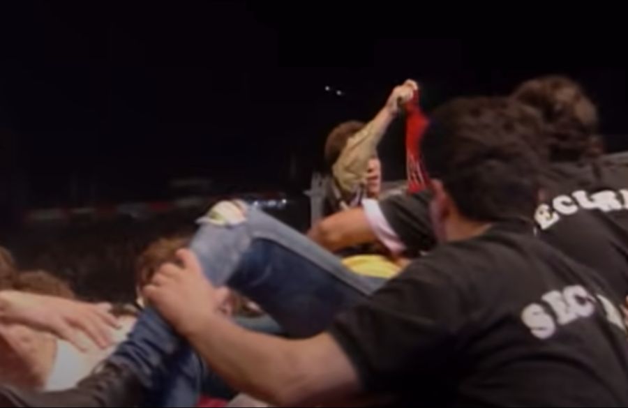 1분에 1명꼴로 실려나가는 공포의 콘서트_1.png