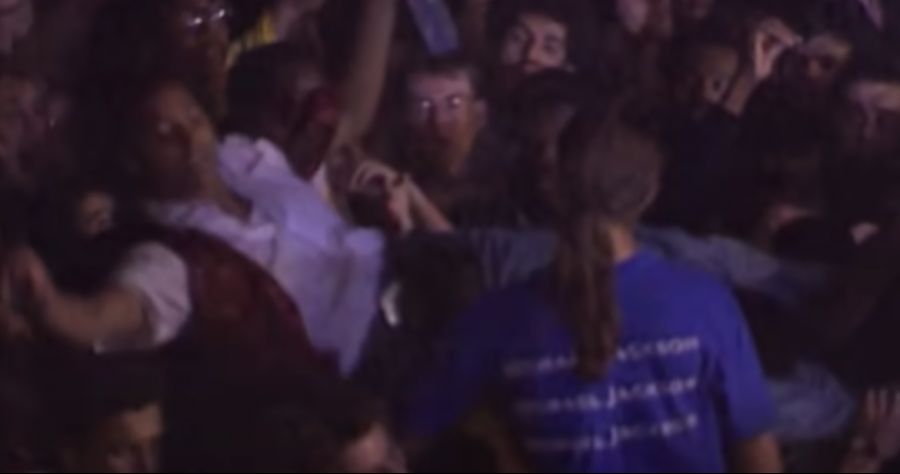 1분에 1명꼴로 실려나가는 공포의 콘서트_4.png