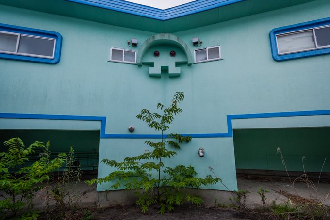 일본, 뭔가 기지처럼 생긴 폐 러브호텔_5.jpg