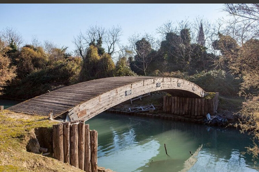 이탈리아에서 유령이 나온다고해서 유명한 어느 버려진 섬.jpg_17.jpg