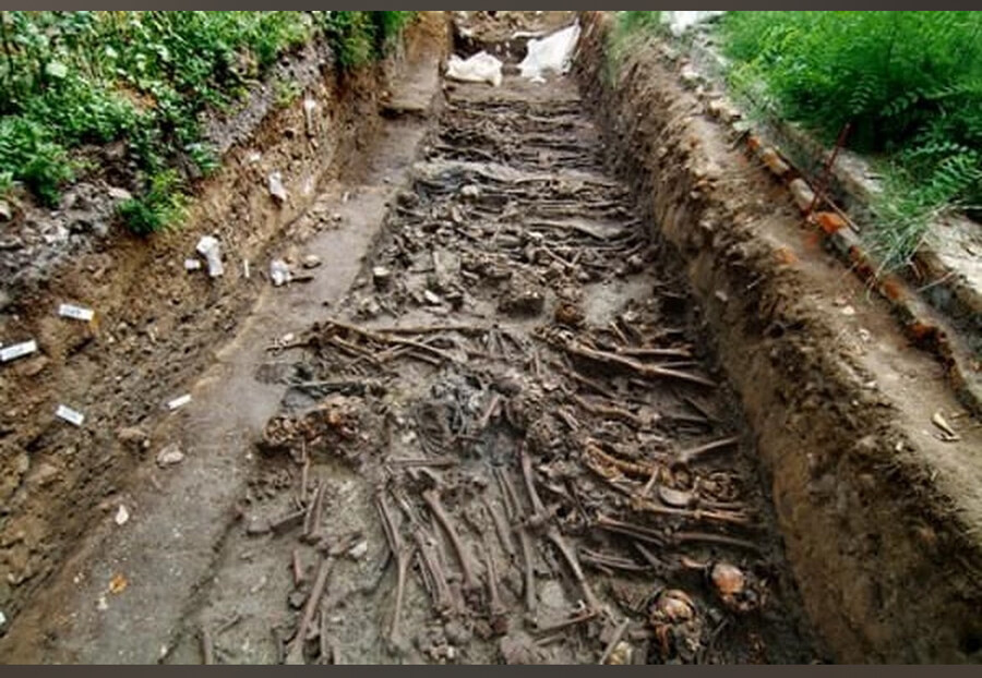 이탈리아에서 유령이 나온다고해서 유명한 어느 버려진 섬.jpg_20.jpg