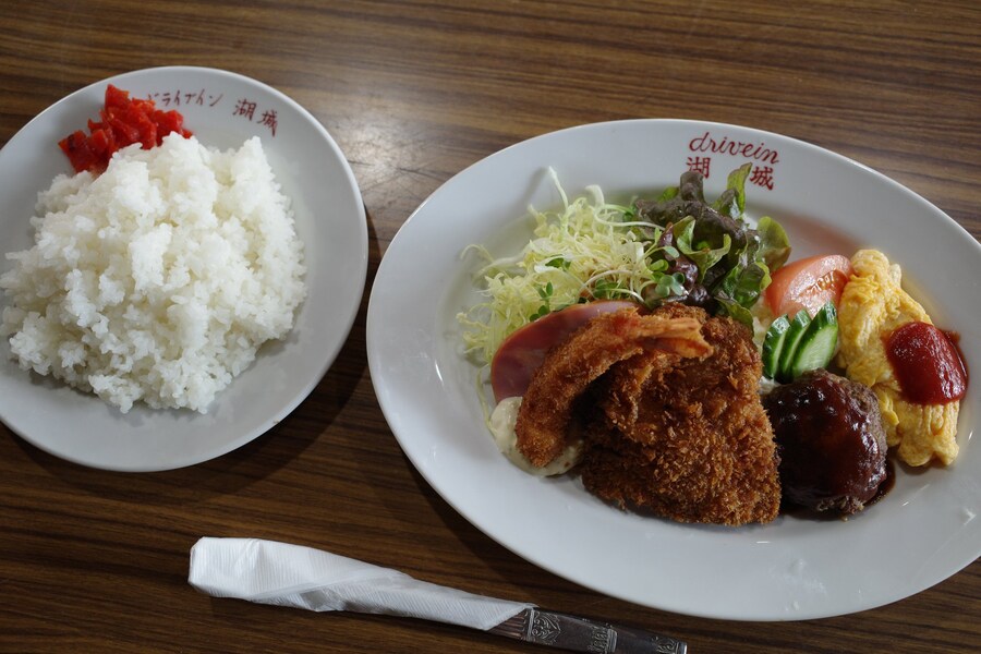 일본, 도로 근처의 오래된 음식점️_4.jpg