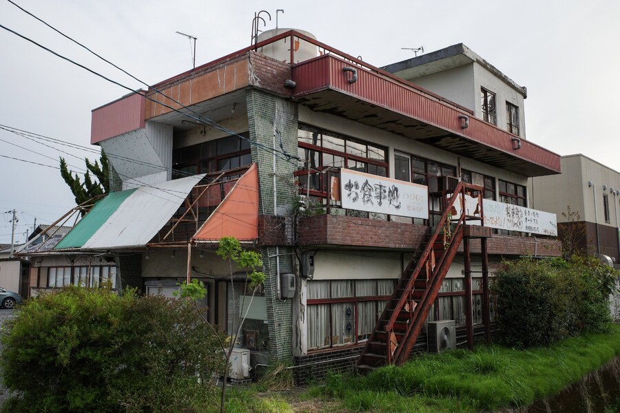 일본, 정상영업하는 휴게소의 돈가스 카레_1.jpg