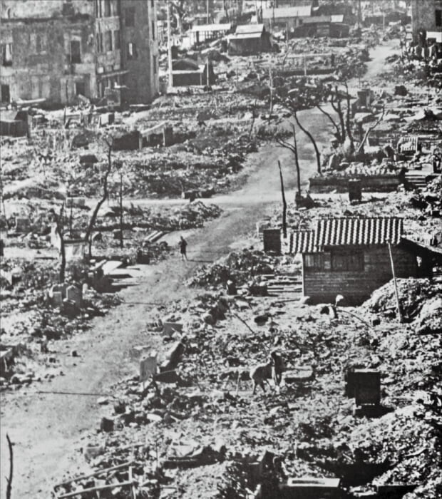 일본의 역사 분기점을 서기 1945년으로 보는 이유_1.jpg