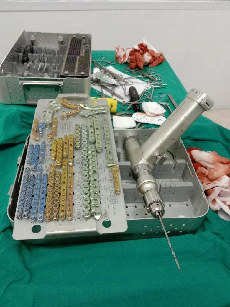 약혐) 외과의사들이 의료계의 목수라 불리는 이유_2.webp