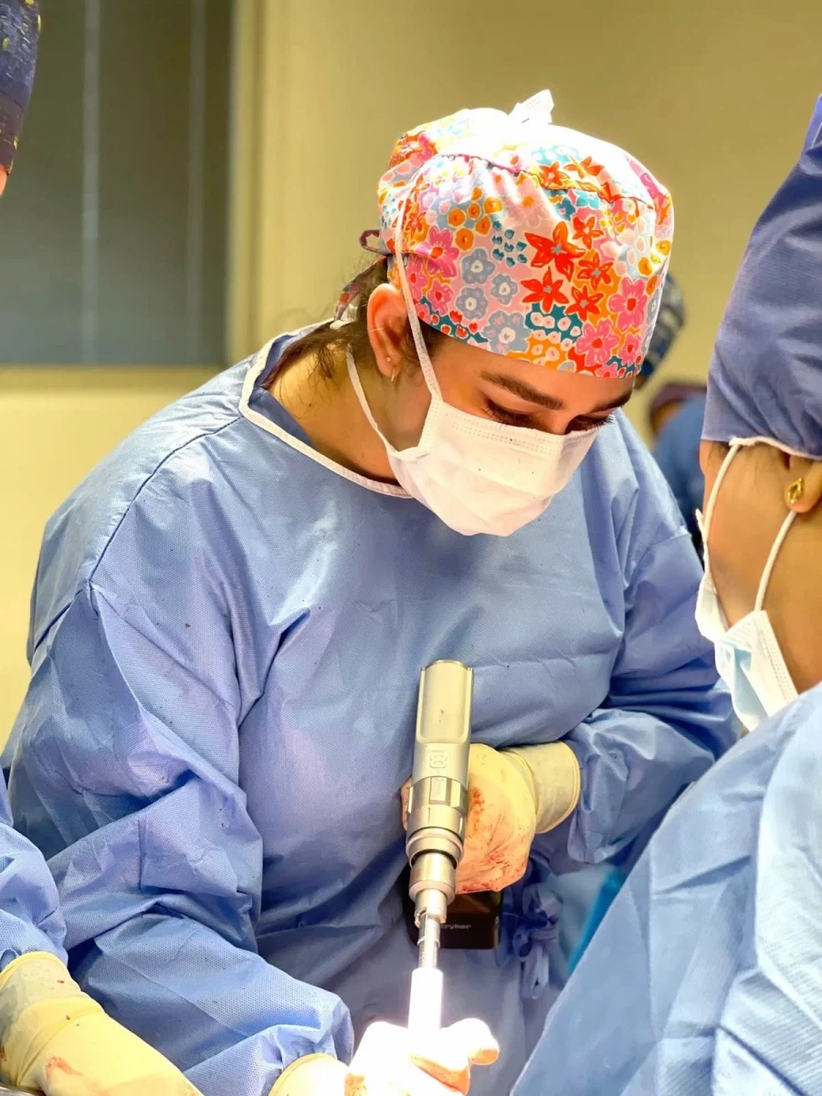 약혐) 외과의사들이 의료계의 목수라 불리는 이유_4.webp