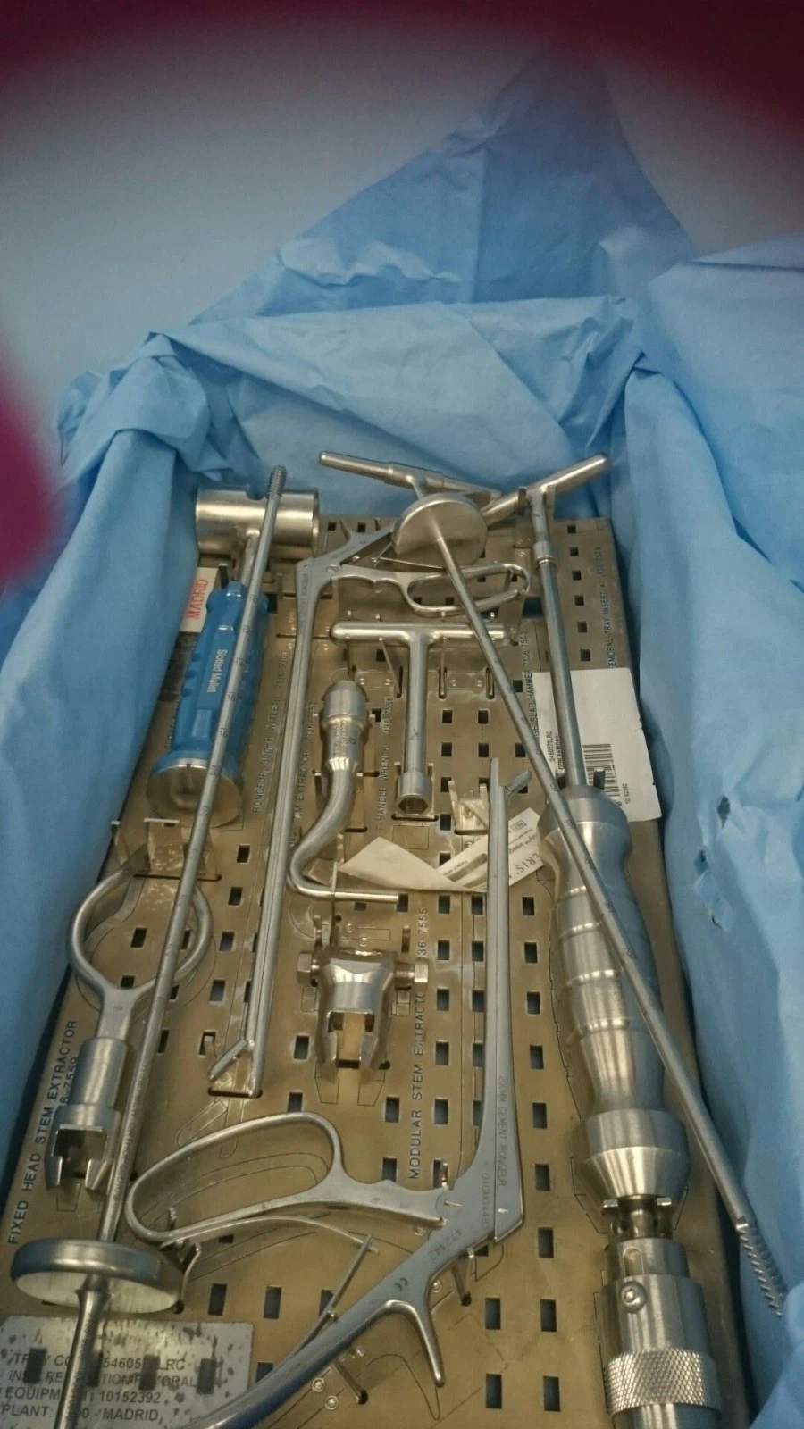 약혐) 외과의사들이 의료계의 목수라 불리는 이유_11.webp