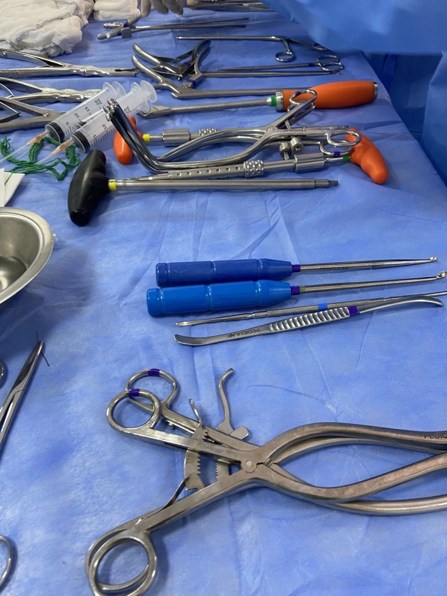 약혐) 외과의사들이 의료계의 목수라 불리는 이유_16.webp