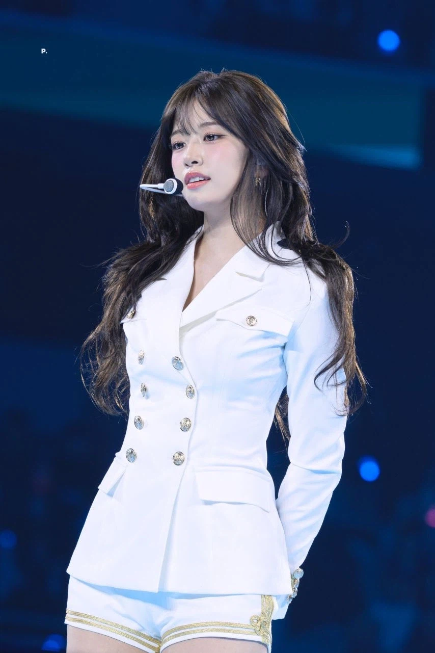 유진이 배신하고 딴 여자 선택함_1.webp