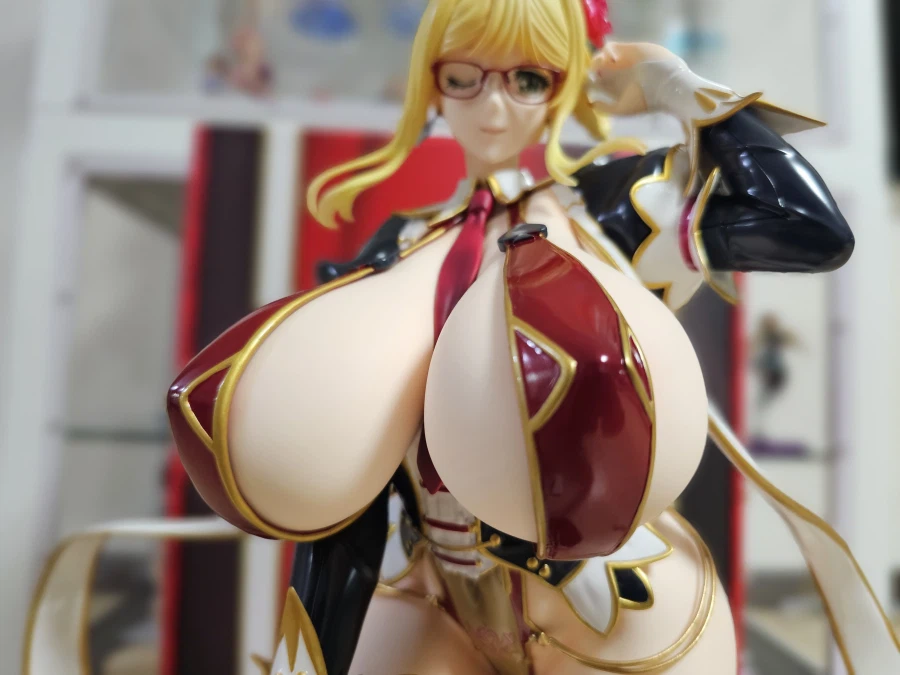 나도 엄청난 빈유 피규어가 하나 이씀_4.webp