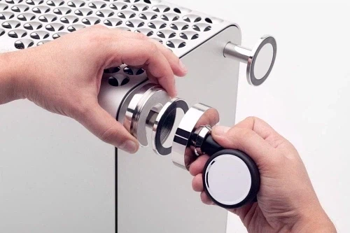 애플 바퀴의 진짜 유머포인트는 그 가격일수밖에 없다는거임_1.webp