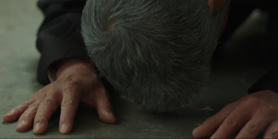 복수물에서 온갖 패악질을 일삼던 원수가 사과하러 오는 클리셰_37.webp