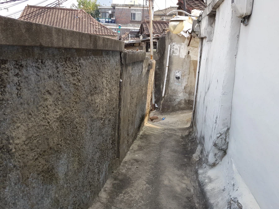 철거를 앞둔 달동네 모습_3.webp