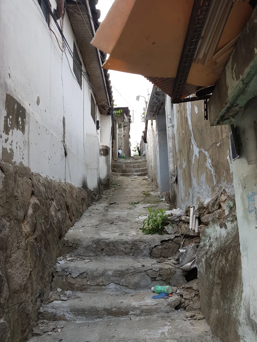 철거를 앞둔 달동네 모습_4.webp