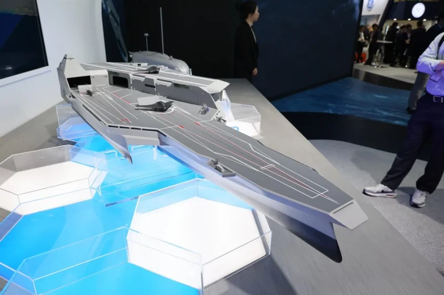 한국형 무인기모함 디자인들_4.webp