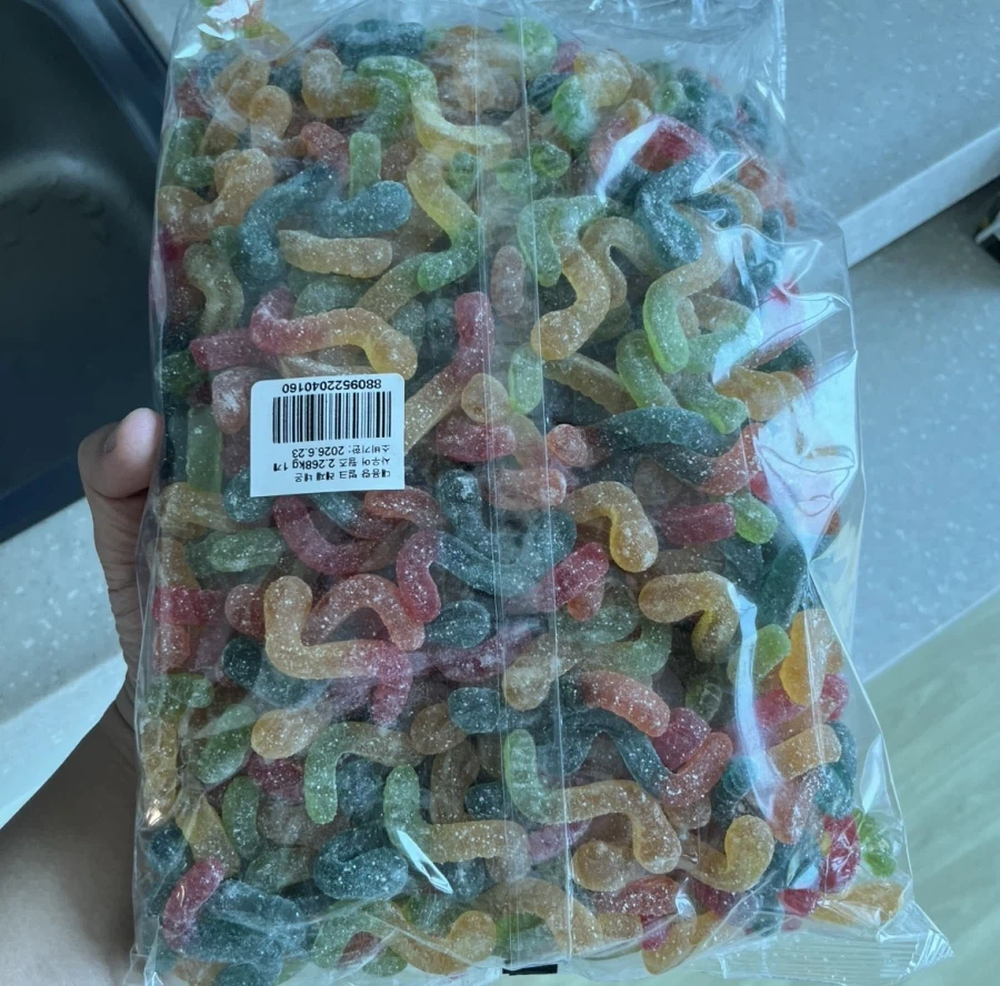 간식비를 아끼려고 벌크 간식을 사서 먹음_1.webp