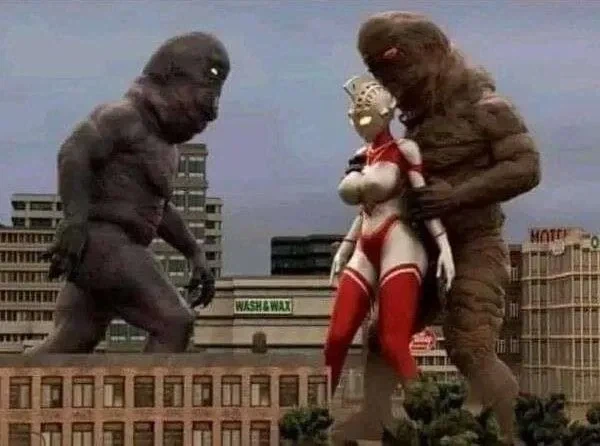 노출없는 울트라맨 코스프레.jpg_1.webp