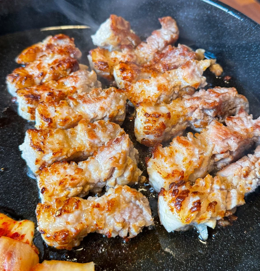 일본, 고깃집의 미나리 삼겹살 _2.webp