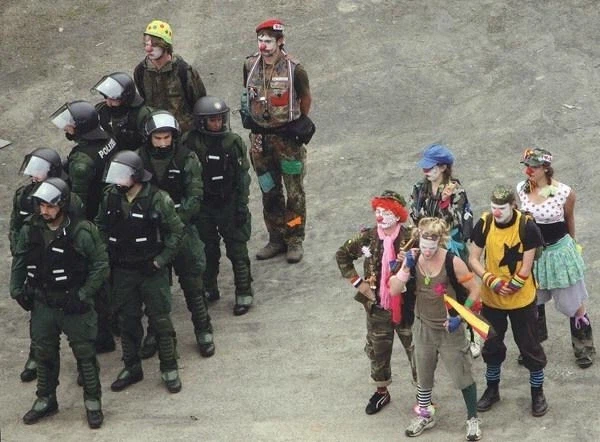 뉴비팀 VS 고인물팀_1.webp