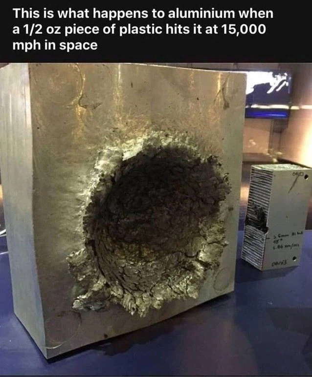 우주 쓰레기의 파괴력_1.webp