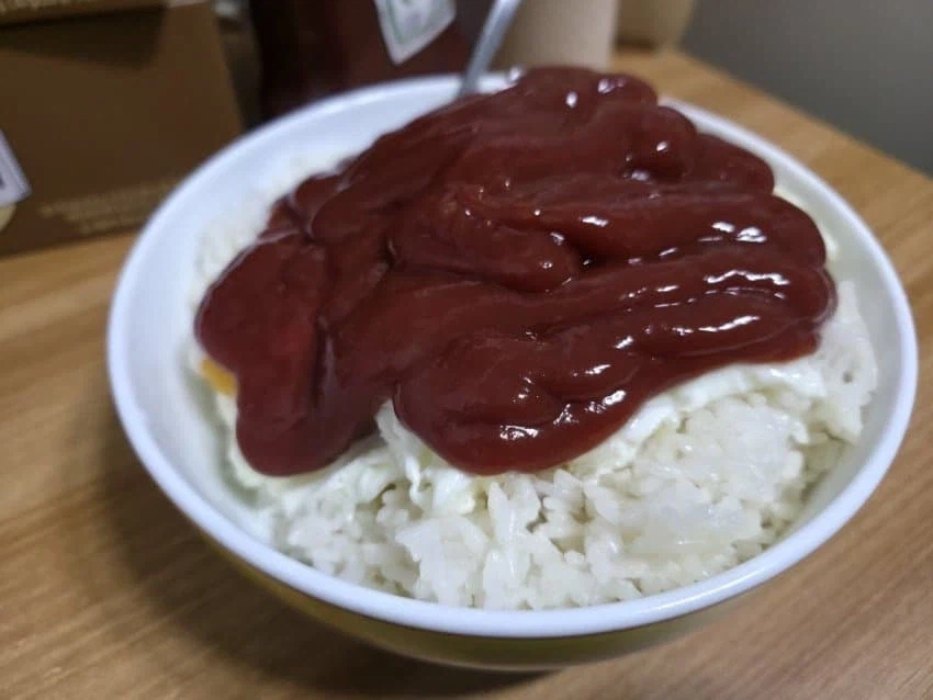 남자가 불만없이 밥먹을 수 있는 밥상의 마지노선_2.webp