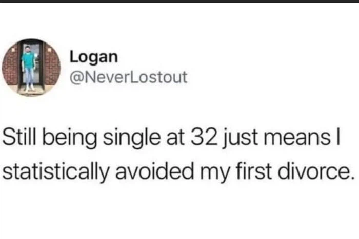 서른둘에도 여전히 미혼이라는건_1.webp