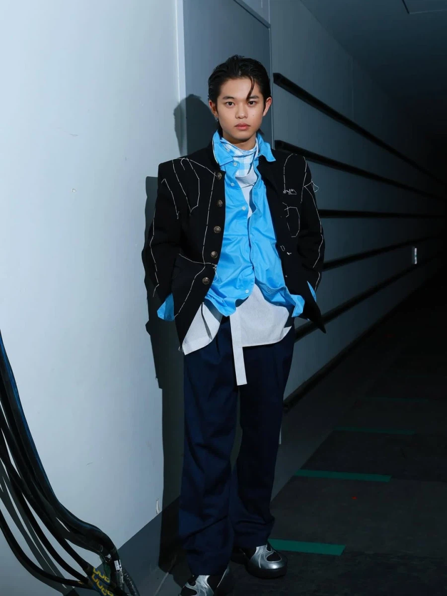 잘 생겼다 vs 평범하다.jpg_5.webp