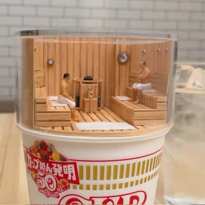 일본과 한국의 컵라면 스토퍼_3.webp