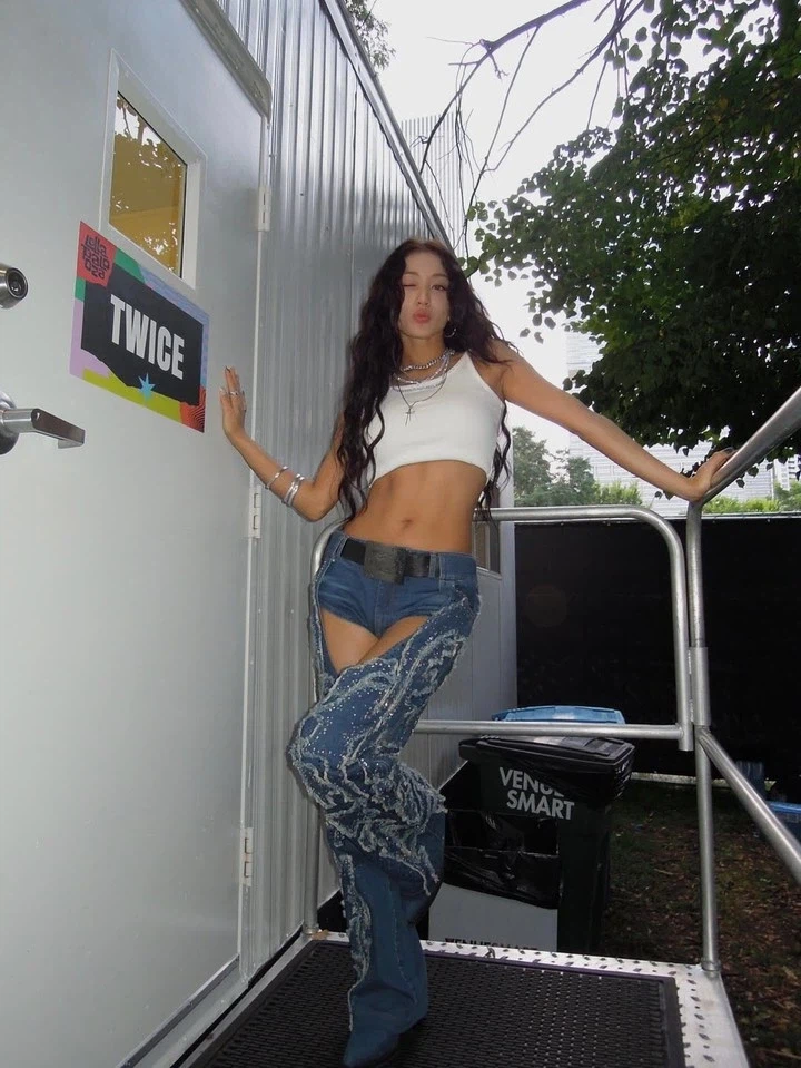 트와이스 지효 복근_3.webp