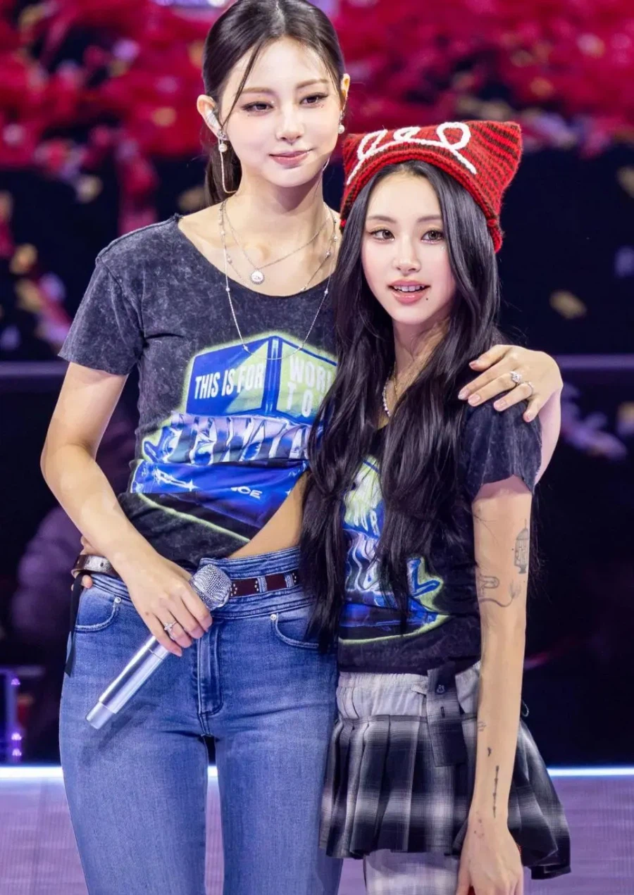 트와이스 채영, 쯔위 식겁하는 착시 사진_1.webp