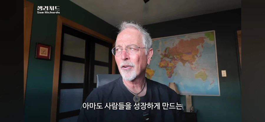 한국의 수능 시스템을 까는 미국인_18.webp