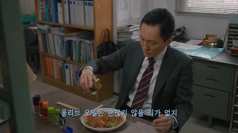 고독한미식가) 이노가시라 고로의 야끼소바 대참사_15.webp