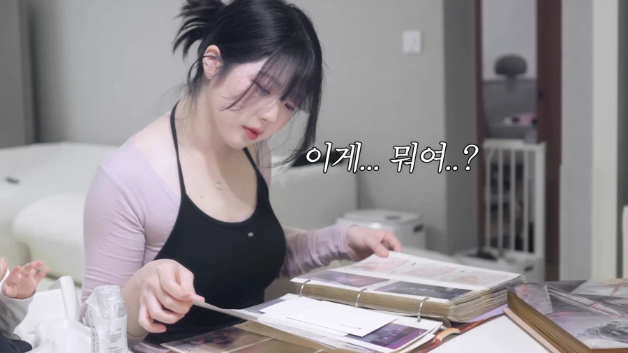 유튜브) 아내에게 만우절 전여친 장난 치다가 바람핀게 되버린 남편_15.webp