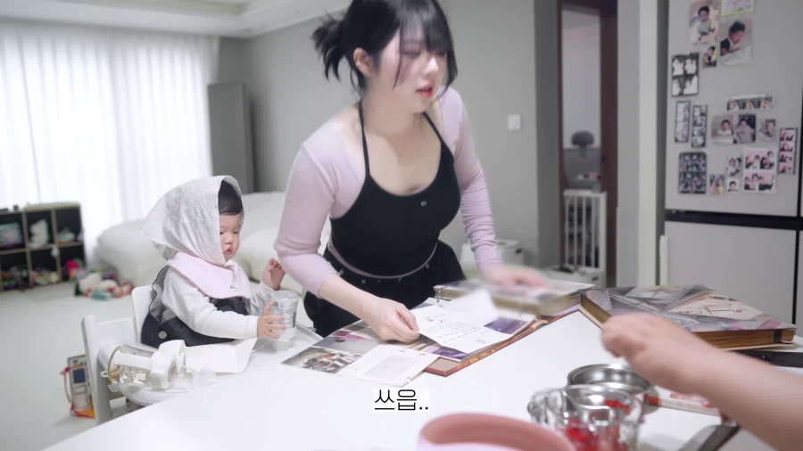 유튜브) 아내에게 만우절 전여친 장난 치다가 바람핀게 되버린 남편_30.webp