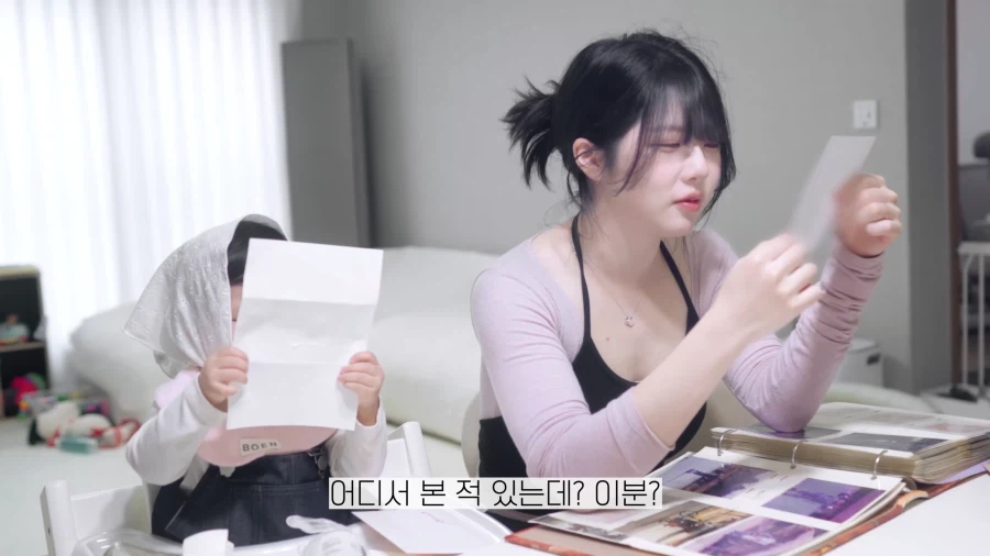 유튜브) 아내에게 만우절 전여친 장난 치다가 바람핀게 되버린 남편_39.webp