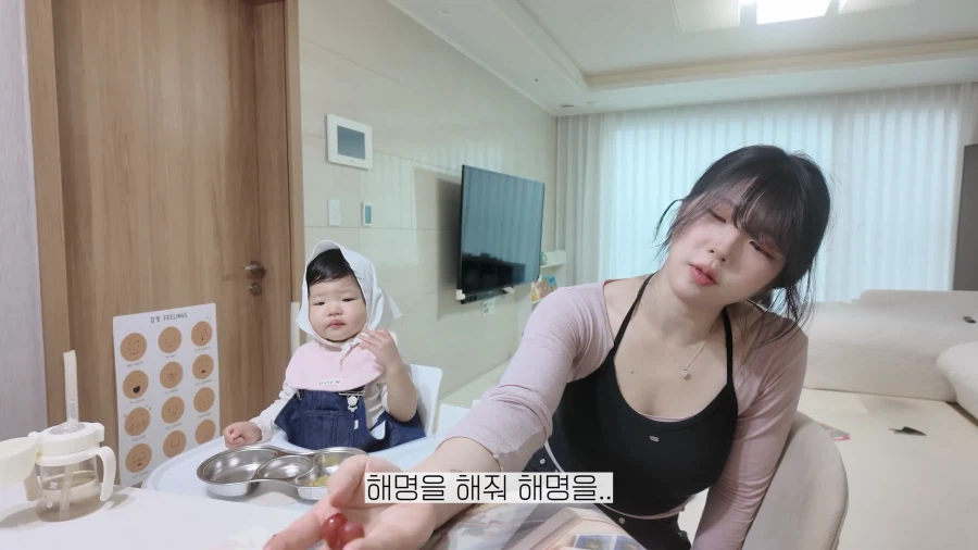 유튜브) 아내에게 만우절 전여친 장난 치다가 바람핀게 되버린 남편_58.webp