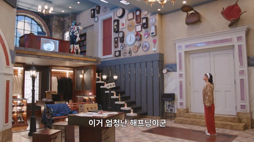 가면라이더) 다시보니 상사와 부하가 대화하는 장면_4.webp