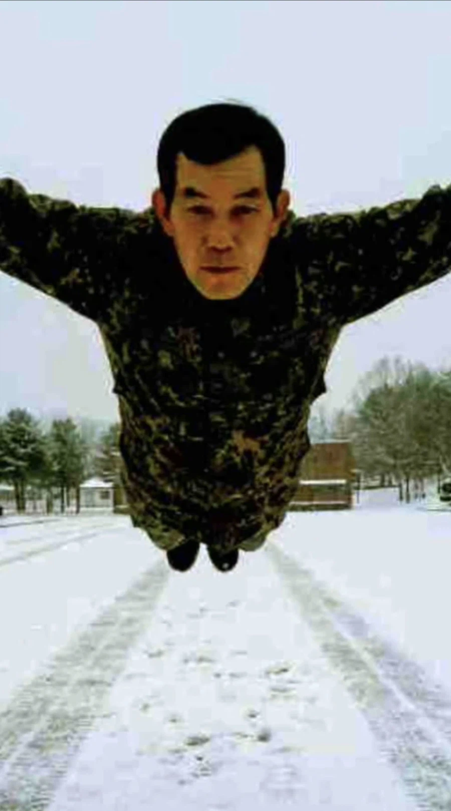 세계관 최강 주임원사_2.webp