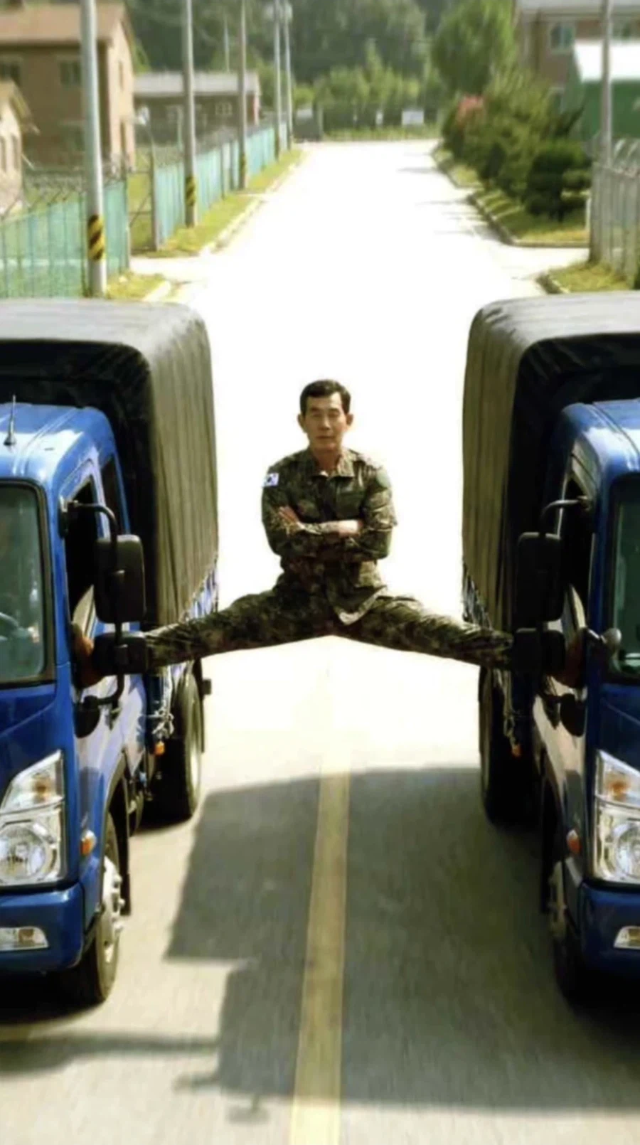 세계관 최강 주임원사_8.webp