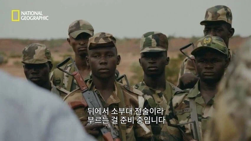 먼곳까지 흘려간 한국의 모자.jpg_1.webp