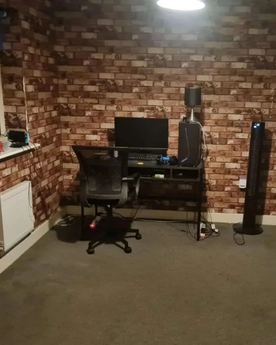 여자로썬 이해 안된다는 남자 방 사진들.jpg_3.webp