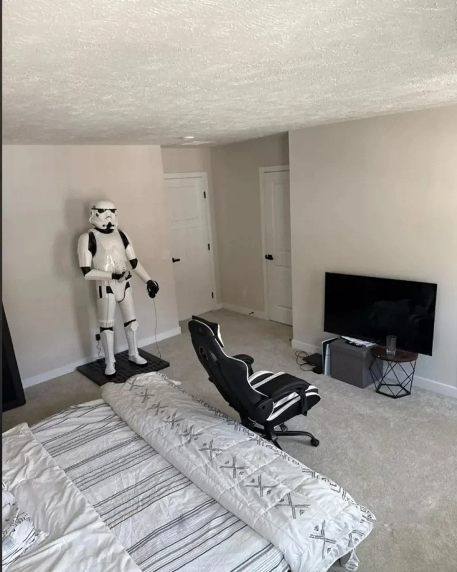 여자로썬 이해 안된다는 남자 방 사진들.jpg_6.webp