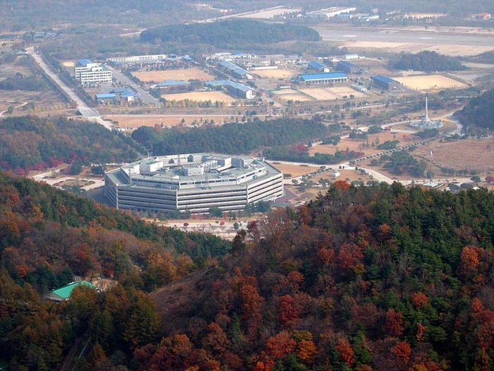 으리으리한 육군본부_2.webp