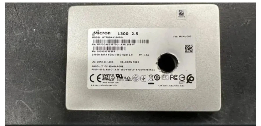 자료 유출되니까 확실하게 파괴해!_1.webp