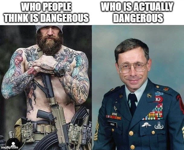 전혀 안위험한 특수부대 관상 VS 매우 위험한 특수부대 관상_1.webp