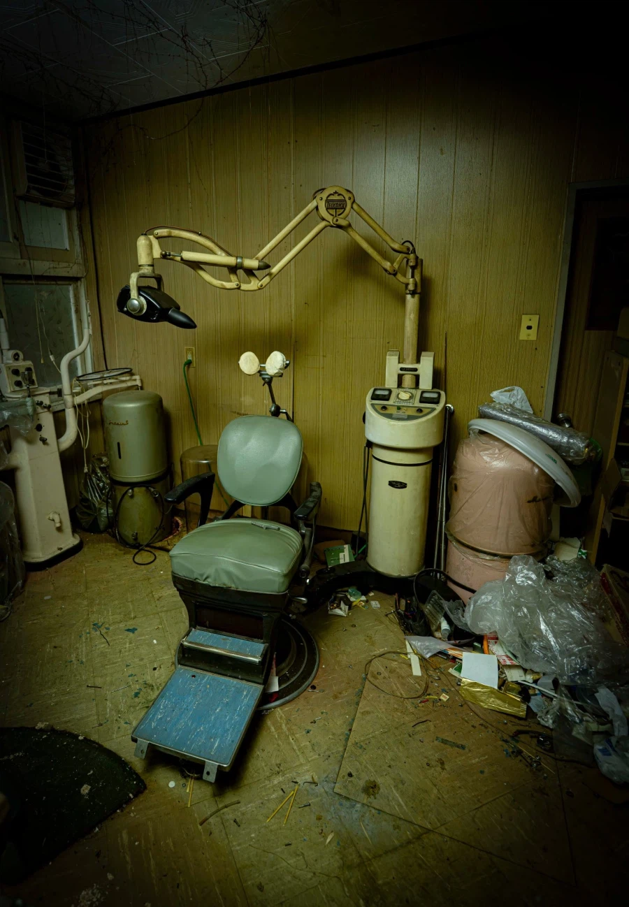 일본, 2025년 리뷰가 있는 치과 폐허 _3.webp