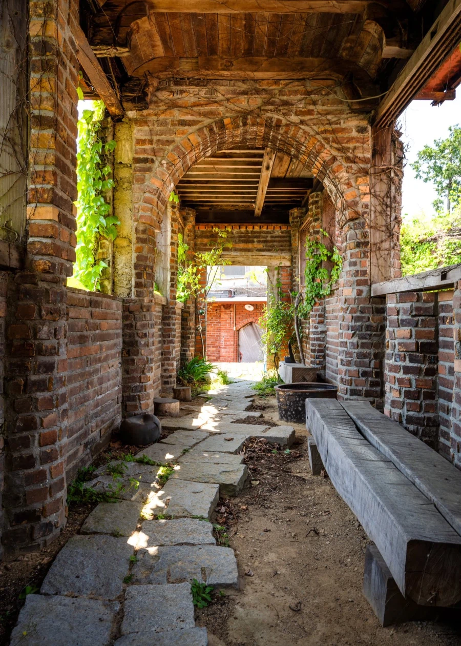 일본 도쿠시마, 폐허처럼 보이지만 정상영업하는 다방☕_3.webp