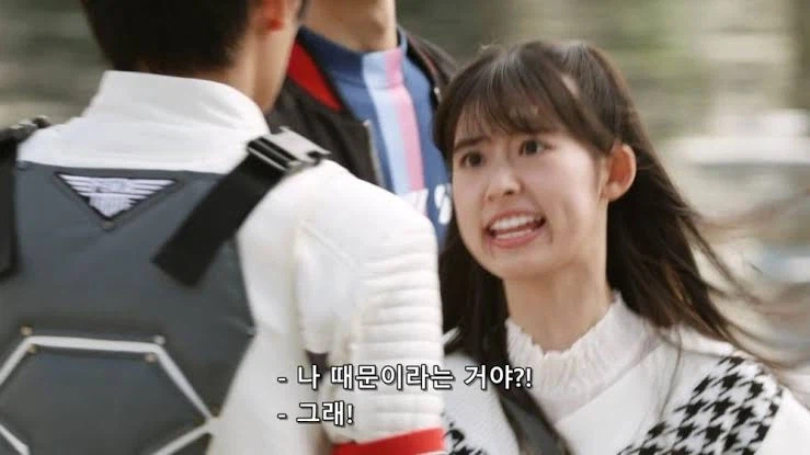 가면라이더 리바이스 ㅈ망의 원인 절반이상을 먹고 가시는 분_3.webp