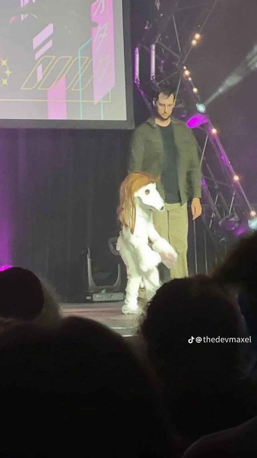 개연성 넘치는 코스프레_2.webp